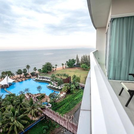 Movenpick Residences Pattaya With Ocean View Na Chom Thian Bagian luar foto