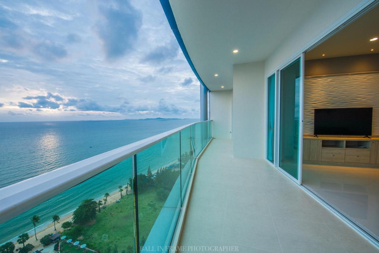 Movenpick Residences Pattaya With Ocean View Na Chom Thian Bagian luar foto